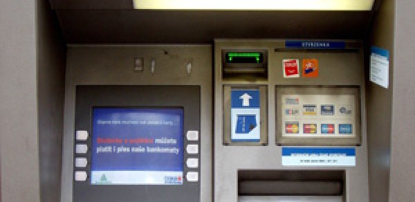 "Kapital Bank”ın bankomatında yanğın olub