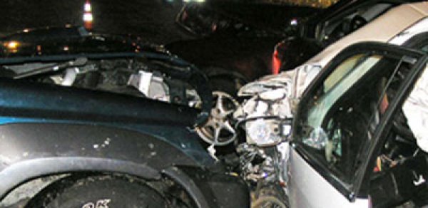 “Daewoo” ilə mikroavtobus toqquşdu: yaralılar var