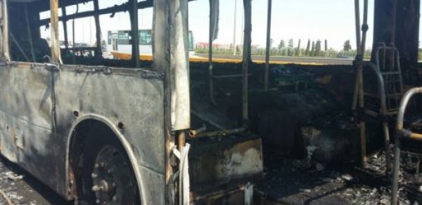 Bakıda yanan avtobusun -  FOTOLARI 
