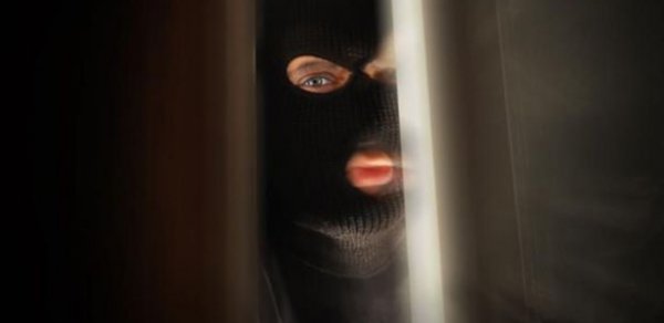 Ağcabədidə kredit təşkilatına maskalı basqın