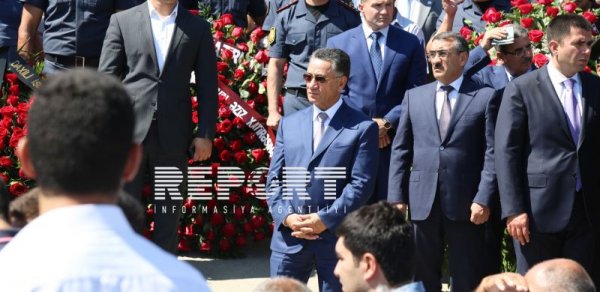 Ramil Usubov generalın dəfnində -  FOTOLAR 