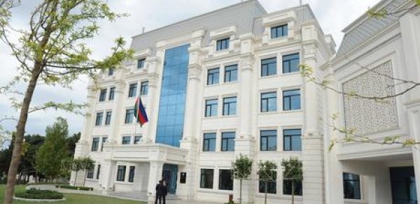 Binəqədi qəsəbə bələdiyyəsi “Binəqədi Oil Company”-ni məhkəməyə verib