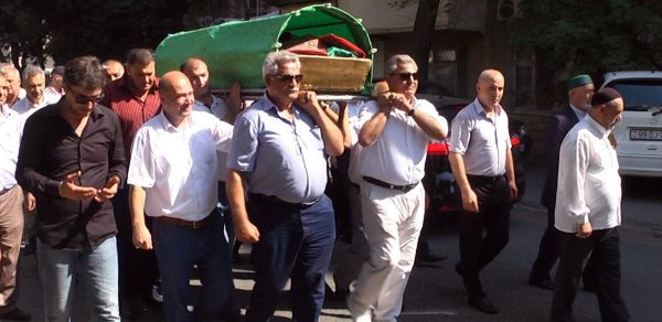 Xalq artisti ilə vida mərasimi keçirilib - fotolar 