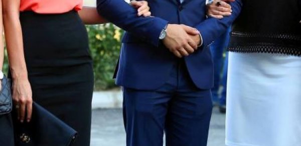 Ukraynada evlənən Vaqif xanımı ilə Bakıda -  fotolar 