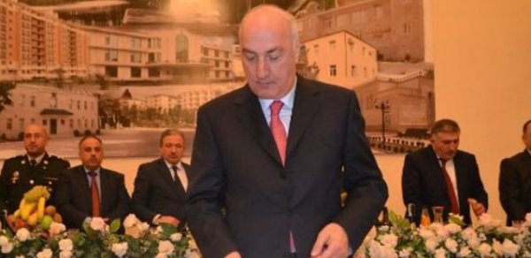 Zakir Fərəcov Təhsil şöbəsinin müdirindən başladı