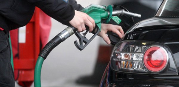 Sürücülərin pullarını yeyən yanacaq aparatları