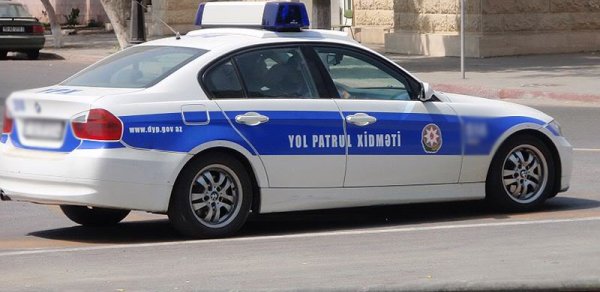 "Papanın gül balalarını" məktəbə gətirən avtomobillərin özbaşınalığı cəzasız qalmır