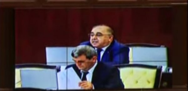 Deputat bu çıxışına görə YAP-ın siyahısından kənarda qalıb?! -  VİDEO