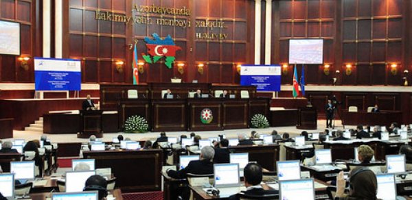 Prezident Milli Məclisin qəbul etdiyi qanuna etiraz edərək geri qaytardı