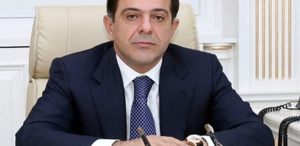 Binəqədinin icra başçısı xanımı işdən qovdu –FOTOLAR