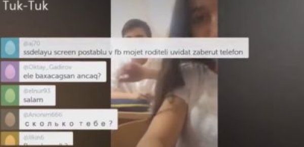 Azərbaycanlı qız dərs vaxtı "Periscope"da nə oyundan çıxır? VİDEO
