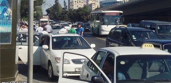 Nəqliyyat “qoçular”ı da özlərinə “qoçu dəstəsi” yaradıblar -Sürücüləri döymək üçün