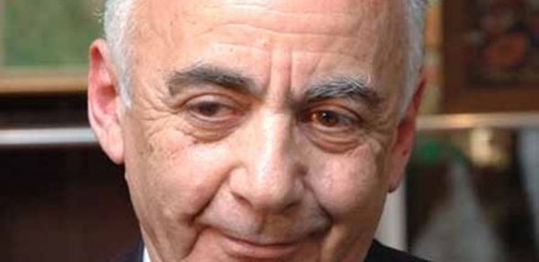 Hacıbala Abutalıbov polisə müraciət etdi