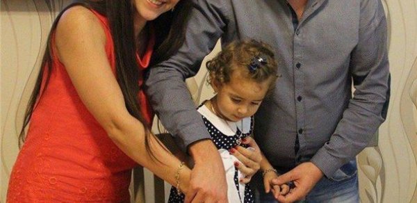 Yanan binanın 3 yaşlı Fərəhsiz mənzili -  FOTO