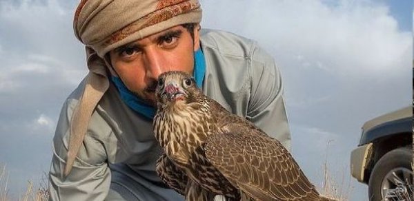Qardaşı ölən şeyx Azərbaycana ova gəldi -  FOTO