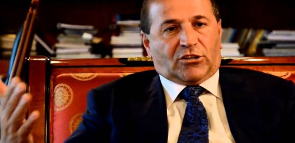 Hacı İbrahimin qaçış planı - Honkonq səfəri