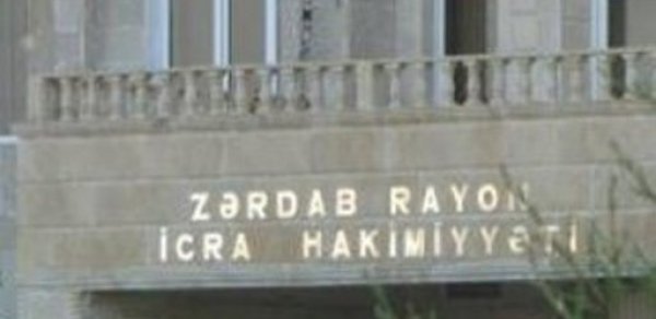 İcra hakimiyyəti ilə təhsil şöbəsi arasında qalmaqal