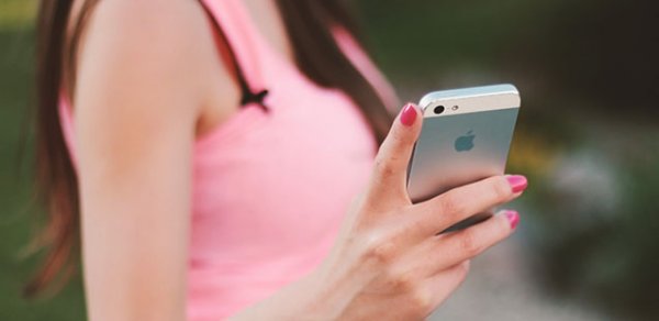“iPhone”ların Azərbaycana gətirilməsinə qadağa qoyuldu