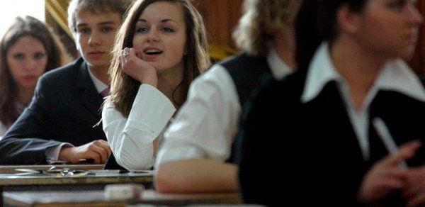 Azərbaycanda ali məktəbdə altı dekan işdən çıxarıldı