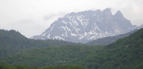 Azərbaycanın bəzi yerlərinə qar yağıb