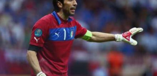 Buffon Bakıda yubiley matçına çıxacaq