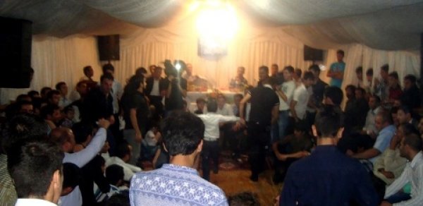 Kürdəmirdə toyda qan su yerinə axdı