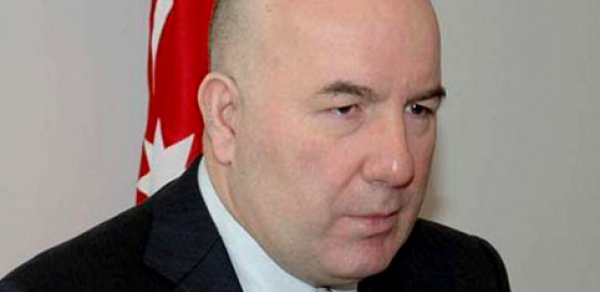 Elman Rüstəmov neftin qiymətindən danışdı