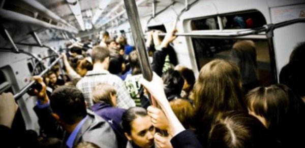 Metro istifadəçilərinin nəzərinə!