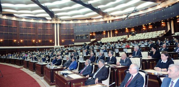 Deputatlar hökumətə 6 gün vaxt verdilər