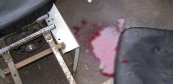 Avtobus sürücüsünü qanına qəltan etdilər