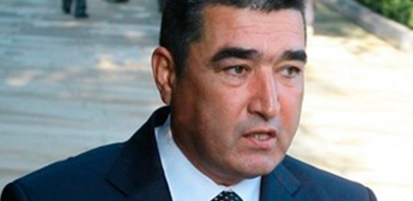 Pirverdiyev maaş vermir -İşçilər şikayətçidir