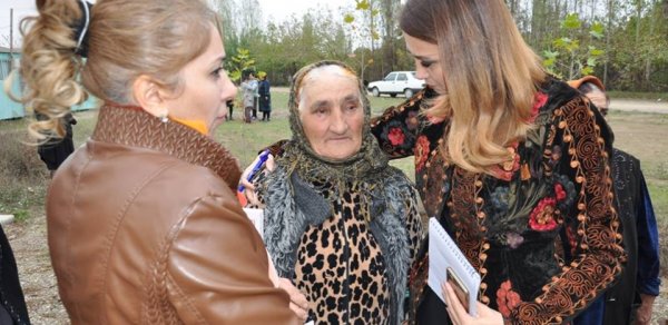“Sən hər zaman bizim səsimiz oldun, ona görə də yanındayıq”