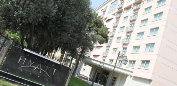 Bakıda ər-arvadın davası məşhur oteldə aranı qarışdırdı