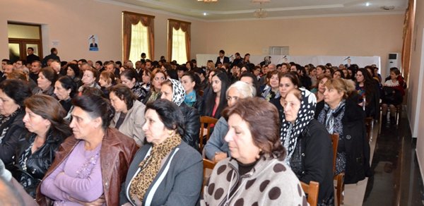 Elçin Quliyev rayonun təhsil işçiləri ilə görüş keçirdi -  FOTO