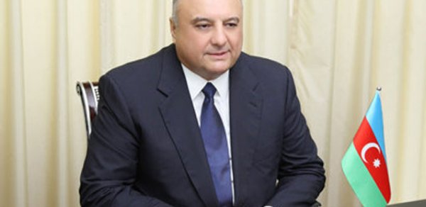 Eldar Mahmudov hamının qarşısına çıxdı-  Dəfn mərasimində