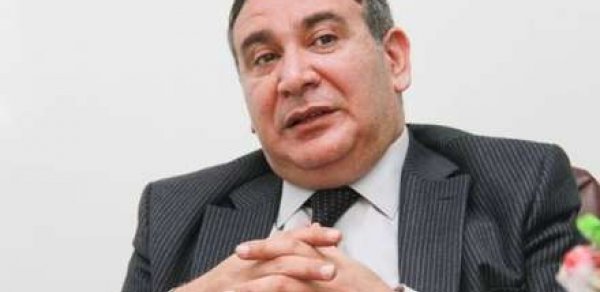 “Vaqif o şeiri məmur kimi yox, şair kimi yazıb”