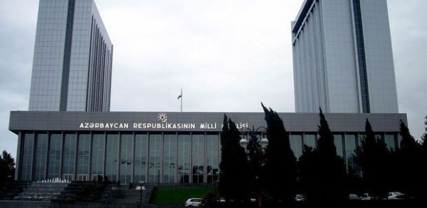 Azərbaycanda 4 universitetin rektoru dəyişəcək
