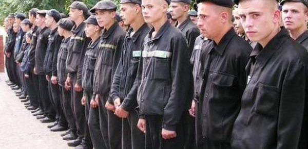 Yetkinlik yaşına çatmayan cinayətkarların məhkumluq müddəti azaldılır