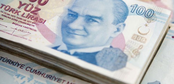 Türk lirəsindən yeni rekord