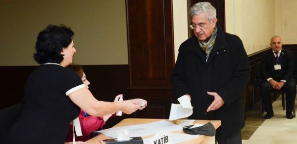 Bülletenlərin sayılması başa çatdı