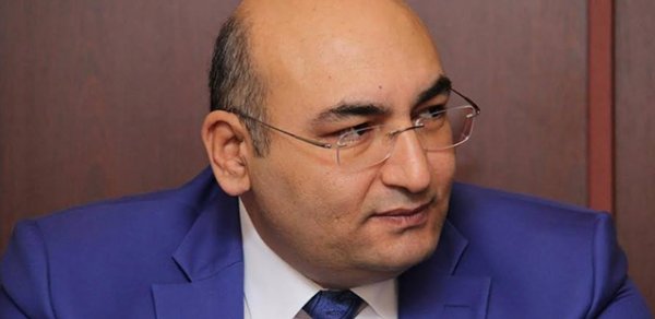 İqbal Ağazadənin uduzduğu dairənin sədri xəstəxanaya düşdü