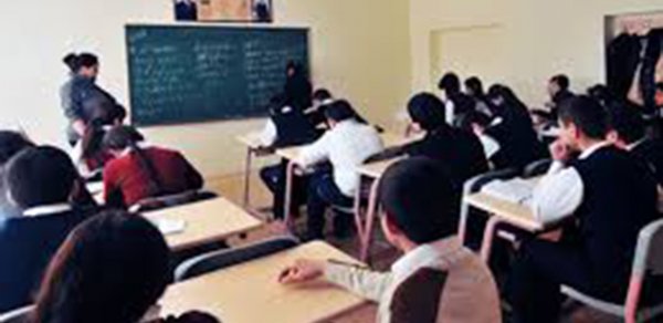Bakıda dərsdə şagird sinif yoldaşını güllələdi