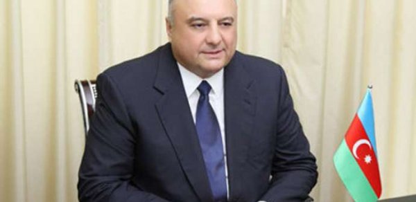 Facebook-da "Eldar Mahmudov" virusu yayılır -  FOTO