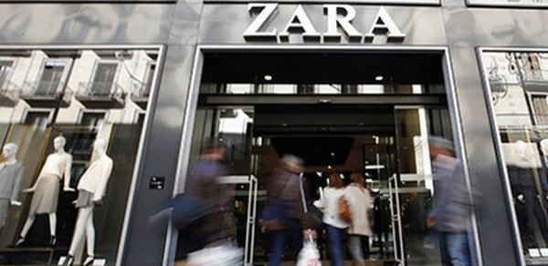 Hicablı qadını Zara mağazasına buraxmadılar -  VİDEO