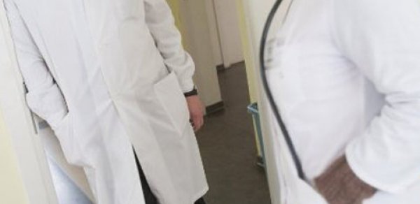 Nazirlik yoxlamaya başladı, doğum evinin baş həkimi işdən çıxdı