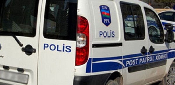 Azərbaycanda məmuru rüşvət alan yerdə tutdular