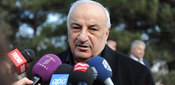 Abid Şərifovun səhhəti haqda həyəcanlı xəbər -  “Çindən qayıda bilmir”