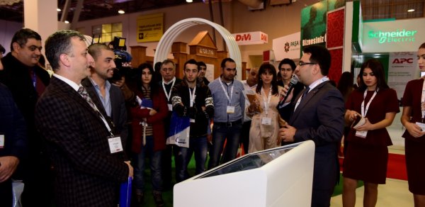 “Nar” BakuTel sərgisində “Cloud” korporativ xidmətini təqdim etdi