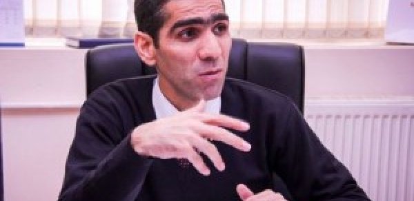 Prorektorun oğlunu maşın vurub, 7 gündür komadadır