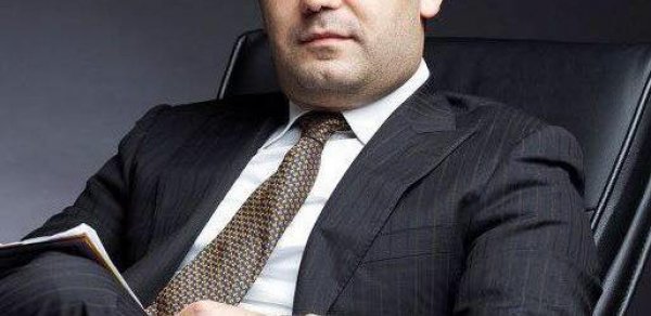 “Dindarın, namaz əhlinin əlində silah, avtomat və qumbara yox, Qurani Kərim olmalıdır…”